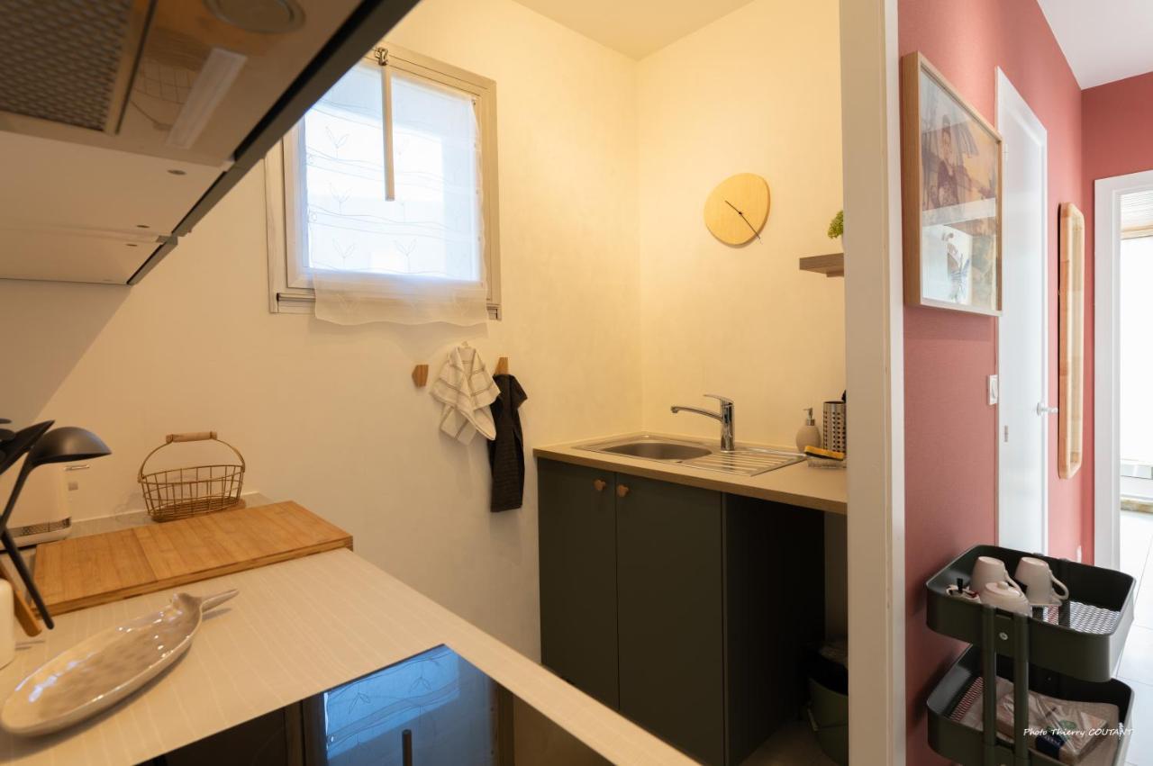 Agape, Elegant T2, 4 Etoiles, Plage Et Gr34 3Km, Centre Ville 750M ฟุยส์นอง ภายนอก รูปภาพ